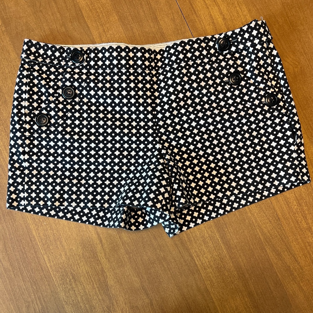 J. Crew City Fit Dress Stretch Shorts, Black and White, Size 4
